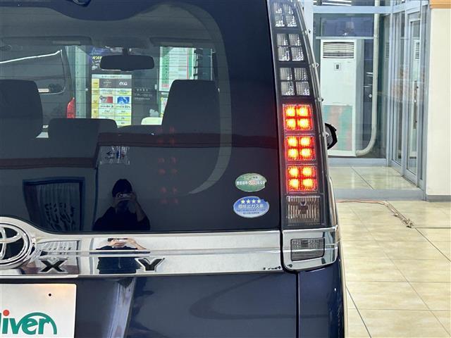 ヴォクシー Ｖ　・４ＷＤ・社外ナビ／フルセグＴＶ／ＤＶＤ／ＣＤ／ＳＤ／ＢＴ・バックカメラ・左側パワースライドドア・社外エンジンスターター・クルーズコントロール・オートマチックハイビーム・アイドリングストップ（40枚目）