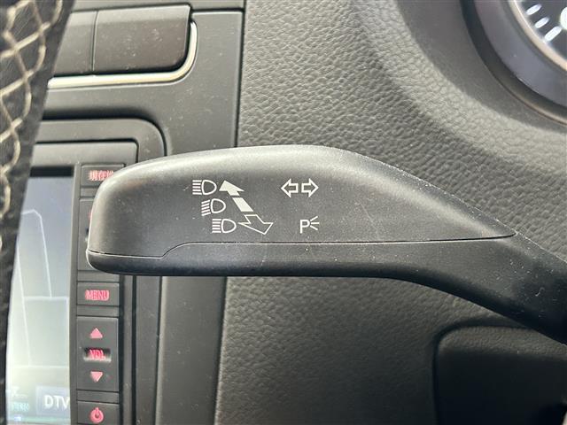 ポロ クロスポロ ・純正ナビ/フルセグTV/DVD/CD/SD/BT・バックカメラ・ドライブレコーダー・ETC・横滑り防止・キーレス・ルーフレール・電格ミラー・冬タイヤ社外15インチAW積込・パワーステアリング(7枚目)