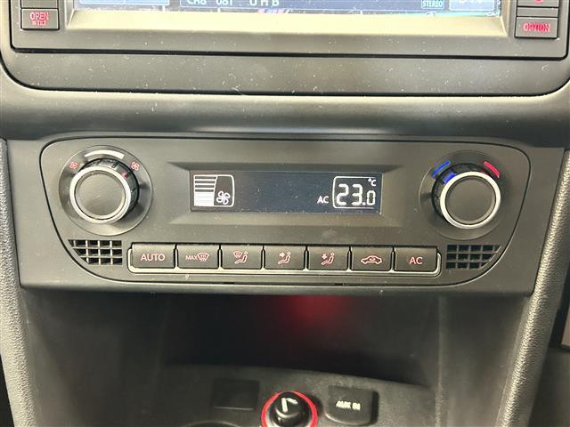 ポロ クロスポロ ・純正ナビ/フルセグTV/DVD/CD/SD/BT・バックカメラ・ドライブレコーダー・ETC・横滑り防止・キーレス・ルーフレール・電格ミラー・冬タイヤ社外15インチAW積込・パワーステアリング(10枚目)