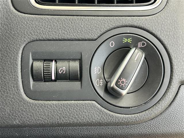 ポロ クロスポロ ・純正ナビ/フルセグTV/DVD/CD/SD/BT・バックカメラ・ドライブレコーダー・ETC・横滑り防止・キーレス・ルーフレール・電格ミラー・冬タイヤ社外15インチAW積込・パワーステアリング(14枚目)