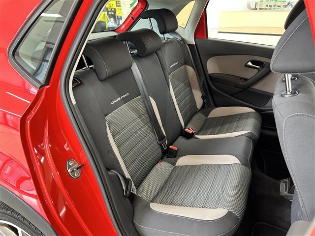 ポロ クロスポロ ・純正ナビ/フルセグTV/DVD/CD/SD/BT・バックカメラ・ドライブレコーダー・ETC・横滑り防止・キーレス・ルーフレール・電格ミラー・冬タイヤ社外15インチAW積込・パワーステアリング(21枚目)