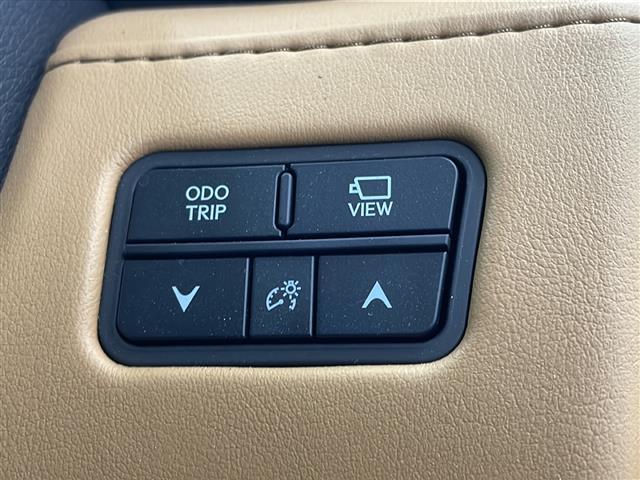 ＬＸ ＬＸ６００　・４ＷＤ・寒冷地仕様・純正ナビ／フルセグＴＶ／ＢＴ・Ｍｉｒａｃａｓｔ・パノラミックビューモニター・リヤエンターテイメントシステム・マークレビンソン・モデリスタエアロ・クールＢＯＸ・ワイヤレス充電（13枚目）