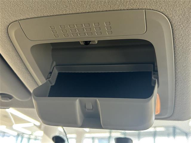 ノア Ｘ　・４ＷＤ・寒冷地仕様・社外ナビ／フルセグＴＶ／ＤＶＤ／ＣＤ／ＢＴ・バックカメラ・ＡＬＰＩＮＥリヤフリップダウンモニター・社外エンジンスターター・ドライブレコーダー・両側パワースライドドア・ＥＴＣ（18枚目）