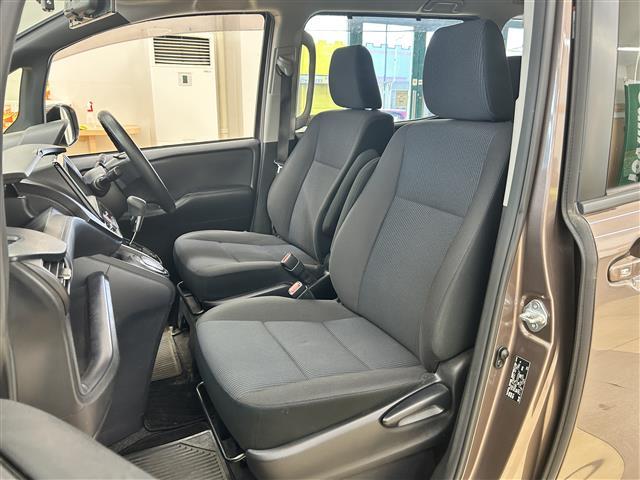 ノア Ｘ　・４ＷＤ・寒冷地仕様・社外ナビ／フルセグＴＶ／ＤＶＤ／ＣＤ／ＢＴ・バックカメラ・ＡＬＰＩＮＥリヤフリップダウンモニター・社外エンジンスターター・ドライブレコーダー・両側パワースライドドア・ＥＴＣ（24枚目）