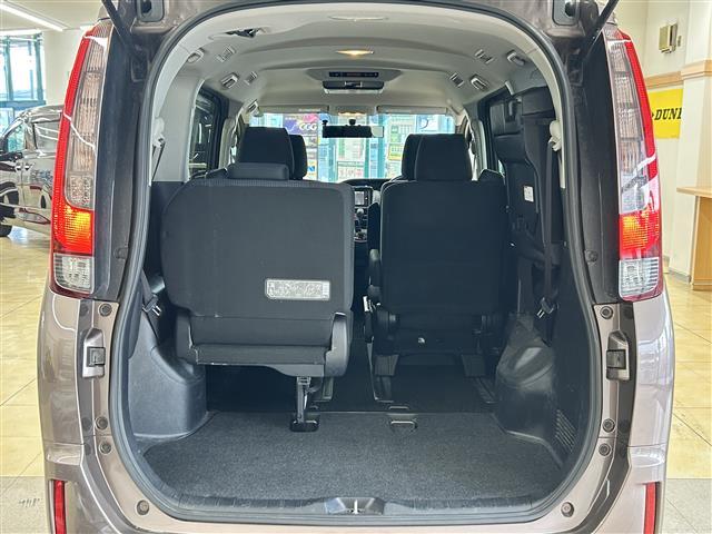 ノア Ｘ　・４ＷＤ・寒冷地仕様・社外ナビ／フルセグＴＶ／ＤＶＤ／ＣＤ／ＢＴ・バックカメラ・ＡＬＰＩＮＥリヤフリップダウンモニター・社外エンジンスターター・ドライブレコーダー・両側パワースライドドア・ＥＴＣ（28枚目）