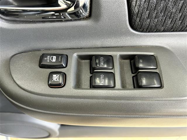 シエンタ ＤＩＣＥ－Ｇ　・４ＷＤ・社外ナビ／フルセグＴＶ／ＤＶＤ／ＣＤ／ＳＤ／ＢＴ・バックカメラ・左側パワースライドドア・ＥＴＣ・ＨＩＤ・フロントフォグ・キーレス・ドアバイザー・電格ミラー（14枚目）