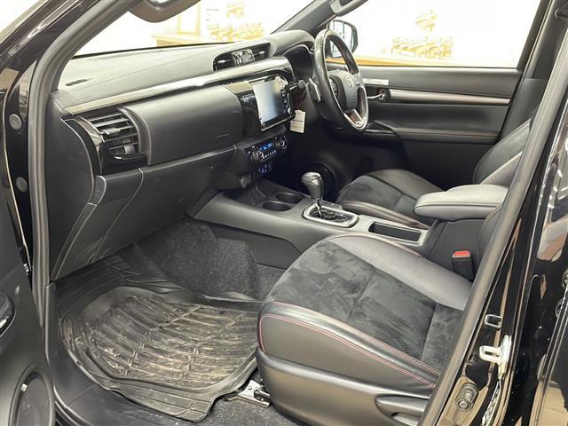 ハイラックス Ｚ　ＧＲスポーツ　・ワンオーナー・４ＷＤ・寒冷地仕様・純正ディスプレイオーディオ・ナビ／ＢＴ／Ｍｉｒａｃａｓｔ・パノラミックビューモニター・純正エンジンスターター・プリクラッシュセーフティ・レーダークル－ズコントロール（22枚目）