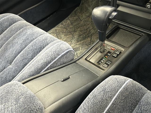 クラウン ロイヤルサルーンＧ（5枚目）