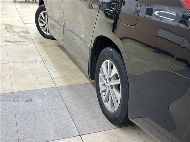 アルファードハイブリッド SR Cパッケージ ・4WD・純正ナビ/フルセグTV/DVD/CD/MSV/BT・バックカメラ・サンルーフ・ALPINEリヤフリップダウンモニター・パワーバックドア・社外エンジンスターター・クルーズコントロール・ETC(19枚目)