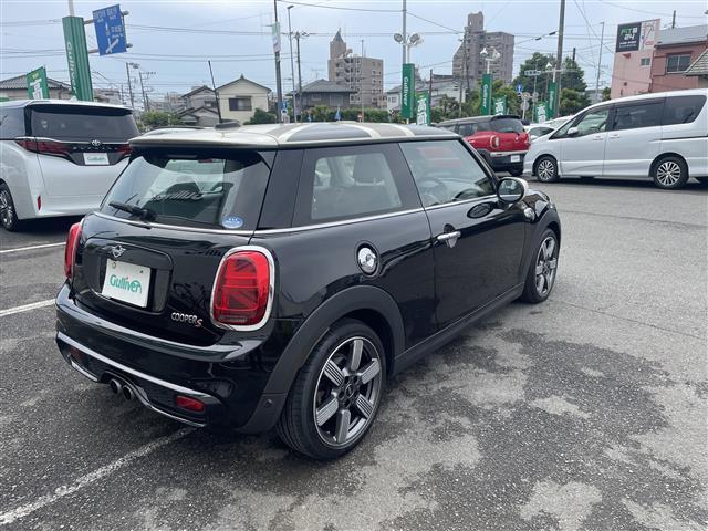 ＭＩＮＩ クーパーＳ　６０イヤーズエディション　６０ｔｈ　純ナヒ゛茶革　ＡＣＣ　Ｐアシスト＆ペッパー＆ＬＥＤライトパッケージ（7枚目）