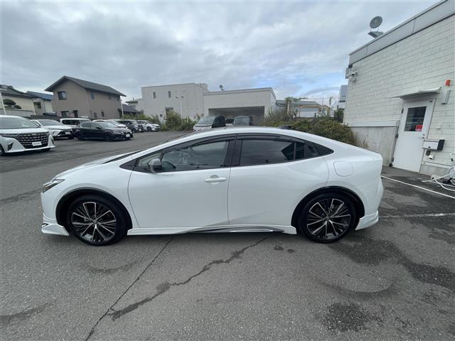 プリウス Ｚ　モテ゛リスタエアロ　ＳＲ　黒革　全方位カメラ（4枚目）