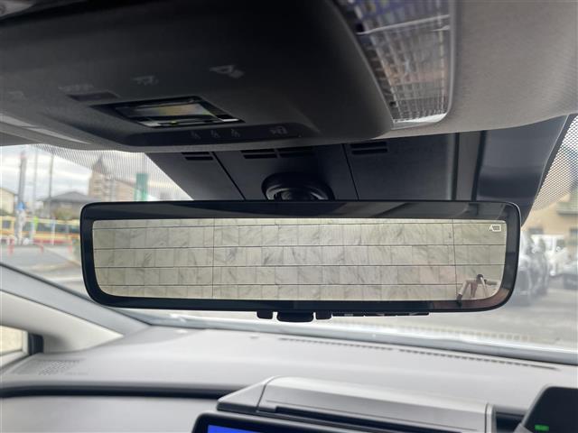 プリウス Ｚ　モテ゛リスタエアロ　ＳＲ　黒革　全方位カメラ（24枚目）