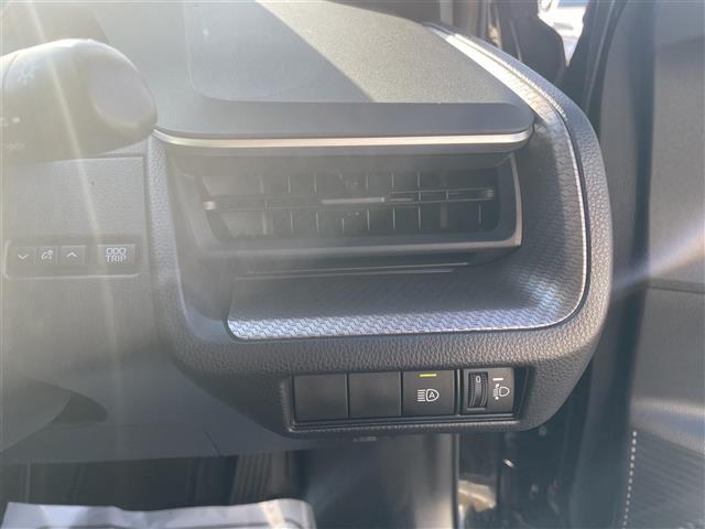 プリウス Ｕ　全方位カメラ　Ｓヒーター　革巻きステア（13枚目）