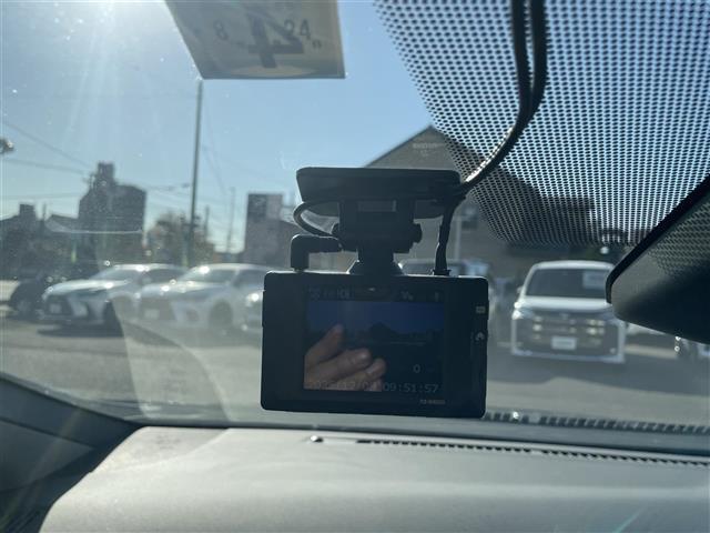 プリウス Ｕ　全方位カメラ　Ｓヒーター　革巻きステア（20枚目）