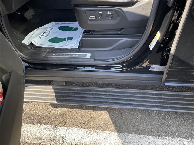 キャデラックエスカレード スポーツ　黒革　ＳＲ　リアエンターテイメント（22枚目）