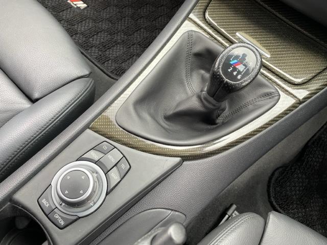 １シリーズ １３０ｉ　純正ナビ　ミラー内蔵ＥＴＣ　純正ＨＩＤヘッドライト　フロント／バックフォグ　純正１８インチＡＷ　キーレスエントリー（11枚目）