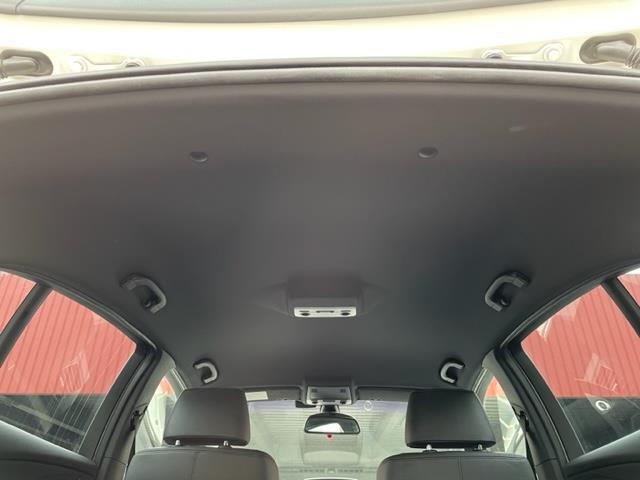 １シリーズ １３０ｉ　純正ナビ　ミラー内蔵ＥＴＣ　純正ＨＩＤヘッドライト　フロント／バックフォグ　純正１８インチＡＷ　キーレスエントリー（27枚目）