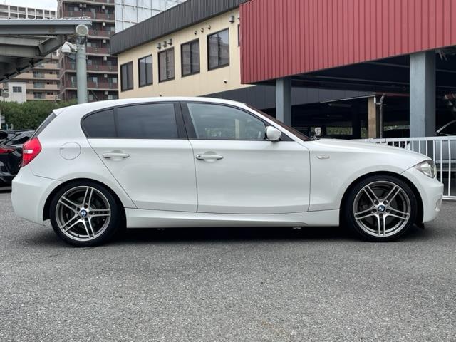 １シリーズ １３０ｉ　純正ナビ　ミラー内蔵ＥＴＣ　純正ＨＩＤヘッドライト　フロント／バックフォグ　純正１８インチＡＷ　キーレスエントリー（32枚目）