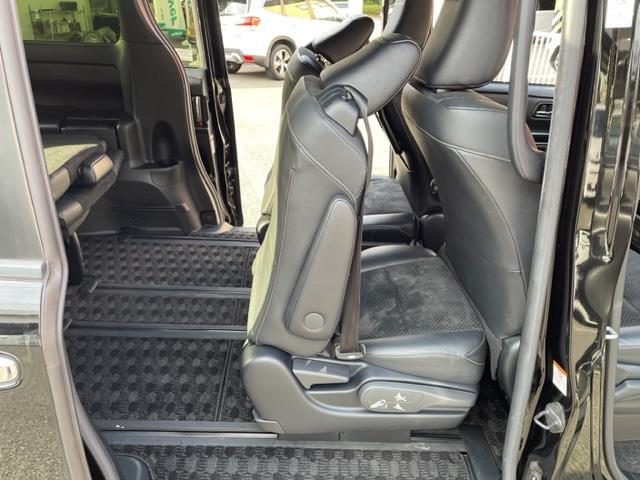 ヴォクシー ハイブリッドＺＳ　煌ＩＩＩ　ワンオーナー　純正９インチＳＤナビ【ＮＳＺＴ－Ｙ６８Ｔ】　ＤＴＶ／ＳＤ／ＣＤ／ＤＶＤ／ＲＥＣ／ＢＴ　バックカメラ　ＥＴＣ２．０　両側パワースライドドア　前後ドラレコ　純正１６インチアルミ（21枚目）