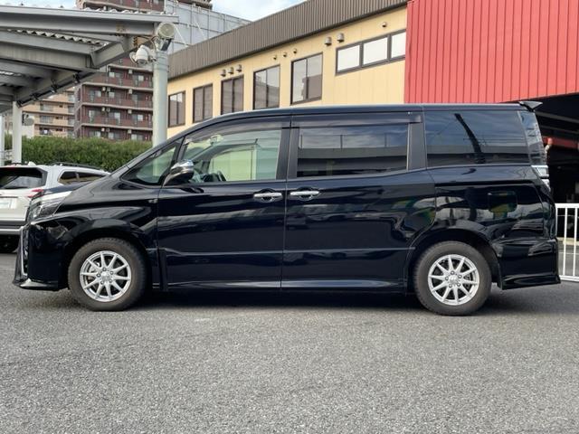 ヴォクシー ハイブリッドＺＳ　煌ＩＩＩ　ワンオーナー　純正９インチＳＤナビ【ＮＳＺＴ－Ｙ６８Ｔ】　ＤＴＶ／ＳＤ／ＣＤ／ＤＶＤ／ＲＥＣ／ＢＴ　バックカメラ　ＥＴＣ２．０　両側パワースライドドア　前後ドラレコ　純正１６インチアルミ（34枚目）