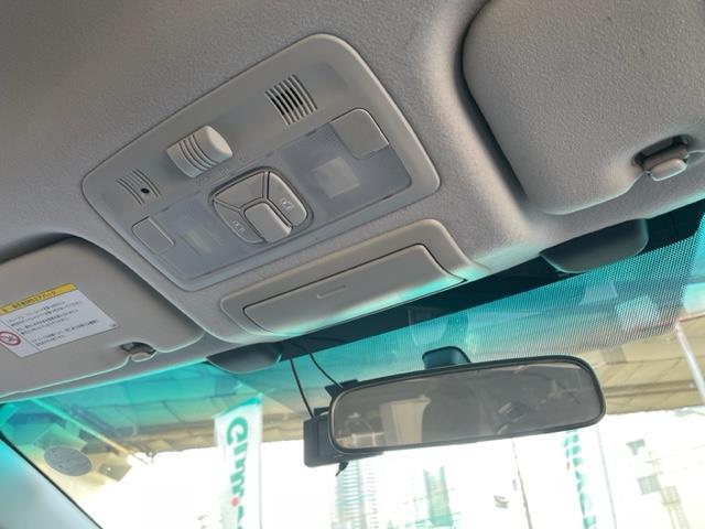 エスティマ アエラス　レザーパッケージ　純正ＨＤＤナビ　ＤＴＶ／ＣＤ／ＤＶＤ／ＡＵＸ／ＭＳＶ　フロント／バックカメラ　レザーシート　Ｄ席パワーシート　前席シートヒーター　両側パワースライドドア　ドライブレコーダー　クルーズコントロール（5枚目）