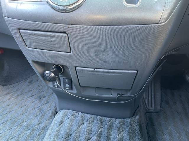 エスティマ アエラス　レザーパッケージ　純正ＨＤＤナビ　ＤＴＶ／ＣＤ／ＤＶＤ／ＡＵＸ／ＭＳＶ　フロント／バックカメラ　レザーシート　Ｄ席パワーシート　前席シートヒーター　両側パワースライドドア　ドライブレコーダー　クルーズコントロール（12枚目）