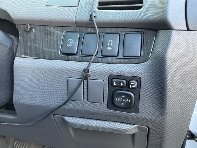 エスティマ アエラス　レザーパッケージ　純正ＨＤＤナビ　ＤＴＶ／ＣＤ／ＤＶＤ／ＡＵＸ／ＭＳＶ　フロント／バックカメラ　レザーシート　Ｄ席パワーシート　前席シートヒーター　両側パワースライドドア　ドライブレコーダー　クルーズコントロール（14枚目）