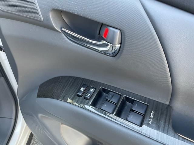 エスティマ アエラス　レザーパッケージ　純正ＨＤＤナビ　ＤＴＶ／ＣＤ／ＤＶＤ／ＡＵＸ／ＭＳＶ　フロント／バックカメラ　レザーシート　Ｄ席パワーシート　前席シートヒーター　両側パワースライドドア　ドライブレコーダー　クルーズコントロール（19枚目）