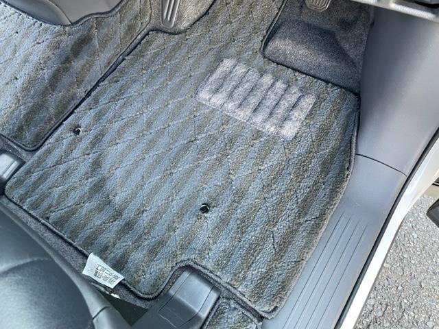 エスティマ アエラス　レザーパッケージ　純正ＨＤＤナビ　ＤＴＶ／ＣＤ／ＤＶＤ／ＡＵＸ／ＭＳＶ　フロント／バックカメラ　レザーシート　Ｄ席パワーシート　前席シートヒーター　両側パワースライドドア　ドライブレコーダー　クルーズコントロール（21枚目）