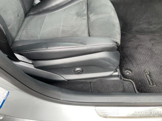 GLC GLC250 4マチックスポーツ(本革仕様) ワンオーナー 純正HDDナビ DTV/CD/DVD/REC/BT 全方位カメラ ビルトインETC2,0 ハーフレザーシート 前席パワーシート 前席シートヒーター ヘッドアップディスプレィ(19枚目)