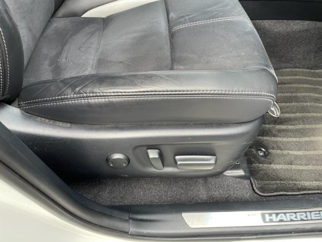 ハリアー エレガンス　ＧＲスポーツ　ワンオーナー　社外９インチＳＤナビ【アルパインＸ９Ｚ】　ＤＴＶ／ＳＤ／ＣＤ／ＤＶＤ／ＲＥＣ／ＢＴ　バックカメラ　パノラマルーフ　ハーフレザーシート　ドライブレコーダー（19枚目）