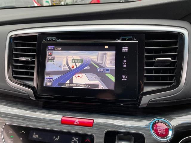 オデッセイ アブソルート・２０ｔｈアニバーサリー　純正インターナビ　ＤＴＶ／ラジオ／ＣＤ／ＤＶＤ／ＢＴ／ＵＳＢ×２／ＨＤＭＩ　バックカメラ　純正フリップダウンモニター【ＶＭ－１５５ＥＮ】　両側パワースライドドア　ビルトインＥＴＣ　ドライブレコーダー（7枚目）