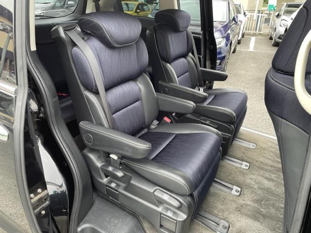 オデッセイ アブソルート・２０ｔｈアニバーサリー　純正インターナビ　ＤＴＶ／ラジオ／ＣＤ／ＤＶＤ／ＢＴ／ＵＳＢ×２／ＨＤＭＩ　バックカメラ　純正フリップダウンモニター【ＶＭ－１５５ＥＮ】　両側パワースライドドア　ビルトインＥＴＣ　ドライブレコーダー（20枚目）