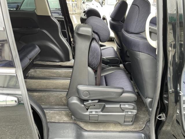 オデッセイ アブソルート・２０ｔｈアニバーサリー　純正インターナビ　ＤＴＶ／ラジオ／ＣＤ／ＤＶＤ／ＢＴ／ＵＳＢ×２／ＨＤＭＩ　バックカメラ　純正フリップダウンモニター【ＶＭ－１５５ＥＮ】　両側パワースライドドア　ビルトインＥＴＣ　ドライブレコーダー（21枚目）