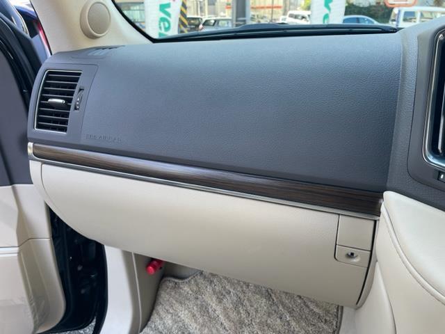 ランドクルーザー ＡＸ　ワンオーナー　純正ナビ　ＤＶＤ／ＣＤ／ＤＶＤ／ＢＲ／ＢＴ　全方位カメラ　クリアランスソナー　ビルトインＥＴＣ２．０　ドライブレコーダー　ブラインドスポットモニター　純正１８インチＡＷ（15枚目）