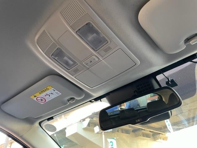 アクセラスポーツ １５Ｓ　プロアクティブ　ワンオーナー　純正ナビ　ＤＴＶ／ＣＤ／ＤＶＤ／ＢＴ　バックカメラ　ヘッドアップディスプレイ　ＥＴＣ　クルーズコントロール　ブラインドスポットモニター　純正１６インチＡＷ　パドルシフト付きステアリング（6枚目）