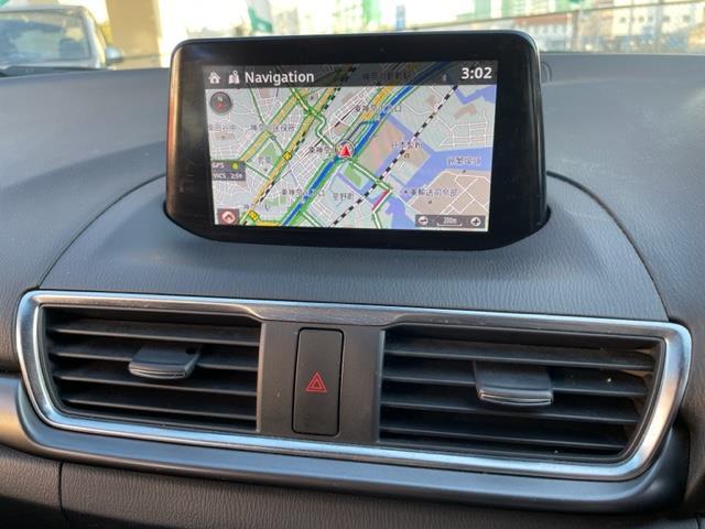 アクセラスポーツ １５Ｓ　プロアクティブ　ワンオーナー　純正ナビ　ＤＴＶ／ＣＤ／ＤＶＤ／ＢＴ　バックカメラ　ヘッドアップディスプレイ　ＥＴＣ　クルーズコントロール　ブラインドスポットモニター　純正１６インチＡＷ　パドルシフト付きステアリング（7枚目）