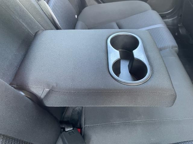 アクセラスポーツ １５Ｓ　プロアクティブ　ワンオーナー　純正ナビ　ＤＴＶ／ＣＤ／ＤＶＤ／ＢＴ　バックカメラ　ヘッドアップディスプレイ　ＥＴＣ　クルーズコントロール　ブラインドスポットモニター　純正１６インチＡＷ　パドルシフト付きステアリング（23枚目）