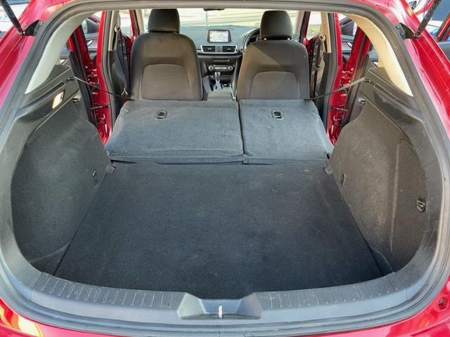 アクセラスポーツ １５Ｓ　プロアクティブ　ワンオーナー　純正ナビ　ＤＴＶ／ＣＤ／ＤＶＤ／ＢＴ　バックカメラ　ヘッドアップディスプレイ　ＥＴＣ　クルーズコントロール　ブラインドスポットモニター　純正１６インチＡＷ　パドルシフト付きステアリング（25枚目）