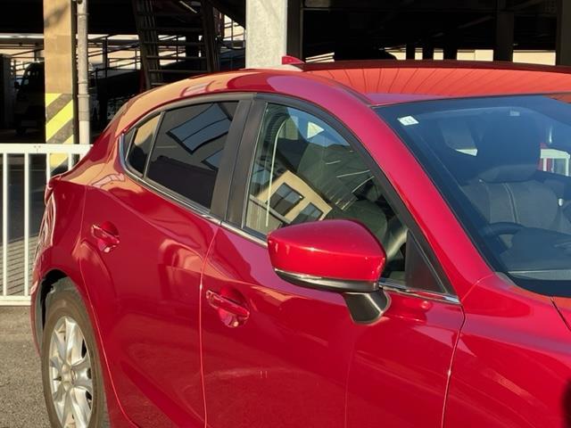 アクセラスポーツ １５Ｓ　プロアクティブ　ワンオーナー　純正ナビ　ＤＴＶ／ＣＤ／ＤＶＤ／ＢＴ　バックカメラ　ヘッドアップディスプレイ　ＥＴＣ　クルーズコントロール　ブラインドスポットモニター　純正１６インチＡＷ　パドルシフト付きステアリング（35枚目）