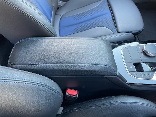 １シリーズ １１８ｄ　Ｍスポーツ　エディションジョイ＋　ワンオーナー　純正ナビ　バックカメラ　クリアランスソナー　ハーフレザーシート　Ｄ席パワーシート　オートマチックトランクリッド　ＥＴＣ内蔵バックミラー　純正１８インチＡＷ　スマートキー×２（14枚目）