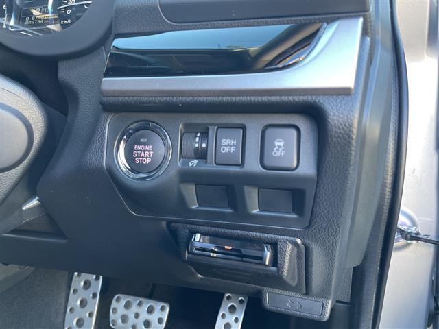 フォレスター Ｓ－リミテッド　ワンオーナー　純正メモリーナビ　ＤＴＶ／ＳＤ／ＣＤ／ＤＶＤ／ＢＴ　バックカメラ　アイサイトＶｅｒ．３　アイドリングストップ　ＥＴＣ　ハーフレザーシート　全席シートヒーター　前席パワーシート（12枚目）