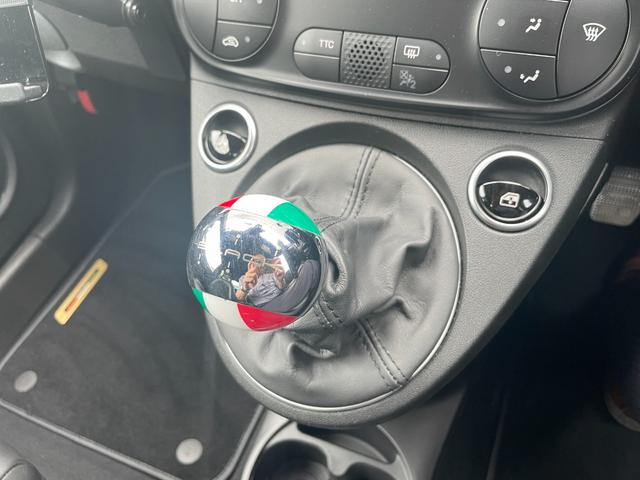 アバルト５９５ スコルピオーネオーロ　２００台限定車　レコモン　Ｂｅａｔｓ　専用ハーフレザー　社外メモリナビ　地デジ　ＢＴ　Ｂカメラ　ブーストメーター　ステアＳ　ＫＯＮ製リアアブソーバー　純正ツインスポーク１７ＡＷ　ドラレコ　ＥＴＣ（39枚目）