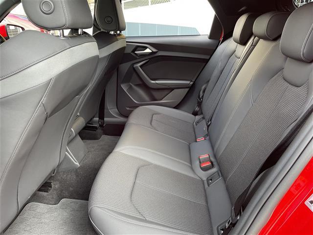 Ａ１スポーツバック ３５ＴＦＳＩ　Ｓライン　アシスタンスＰＫＧ／コンビニエンスＰＫＧ（5枚目）