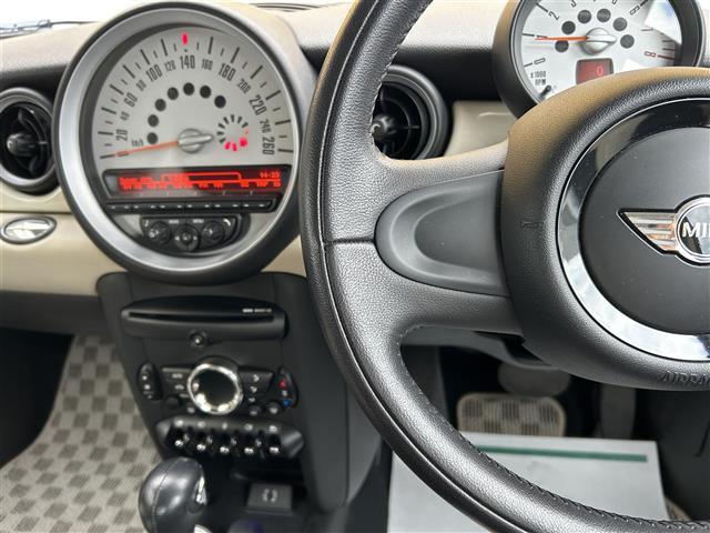 ＭＩＮＩ クーパー　純正オーディオ／ＥＴＣ（7枚目）