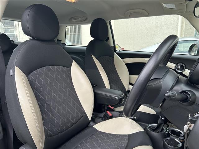 ＭＩＮＩ クーパー　純正オーディオ／ＥＴＣ（11枚目）