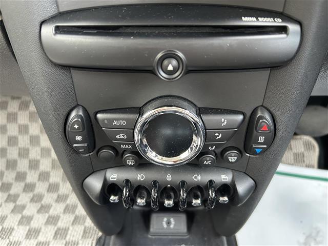 ＭＩＮＩ クーパー　純正オーディオ／ＥＴＣ（18枚目）