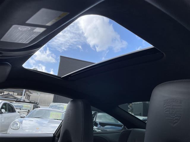 店頭販売もしておりますので、先に在庫が無くなってしまうこともございます。気になる車はまずはお問い合わせください！