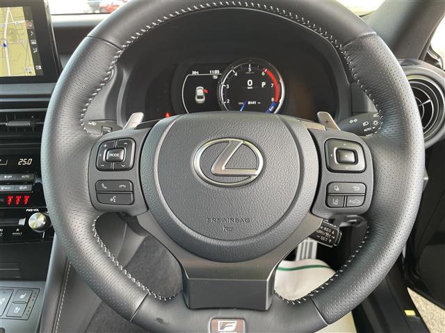 ガラスコーティング、ナビゲーション、ＥＴＣなど、その他のパーツの取り付けお見積もりのご相談も承っております！！クルマのこと何でもお任せください！