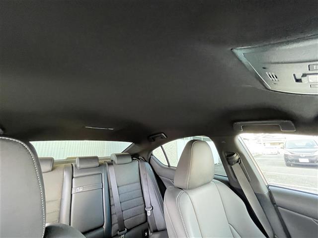 店頭在庫以外にも全国約４万台※の在庫から、ぴったりな１台をご提案します！※２０２３年１０月現在の在庫台数です。売約済の可能性があります。